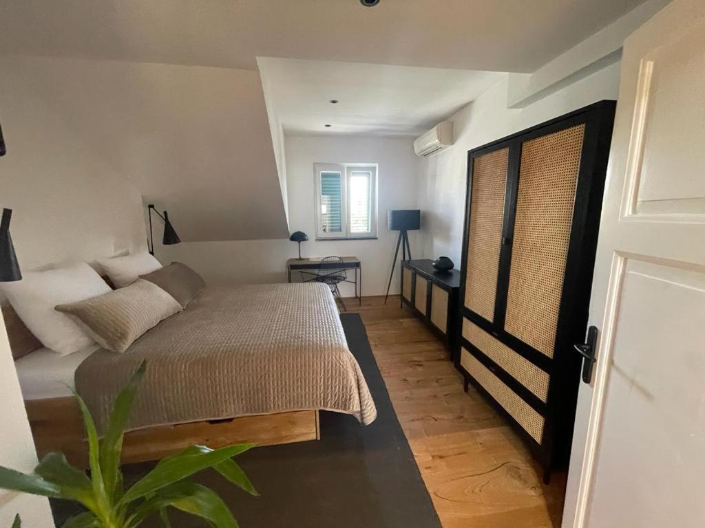 Split Rooftop Loft ภายนอก รูปภาพ