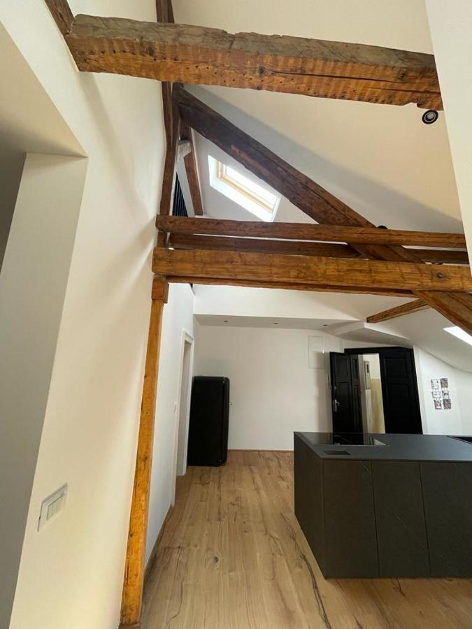 Split Rooftop Loft ภายนอก รูปภาพ