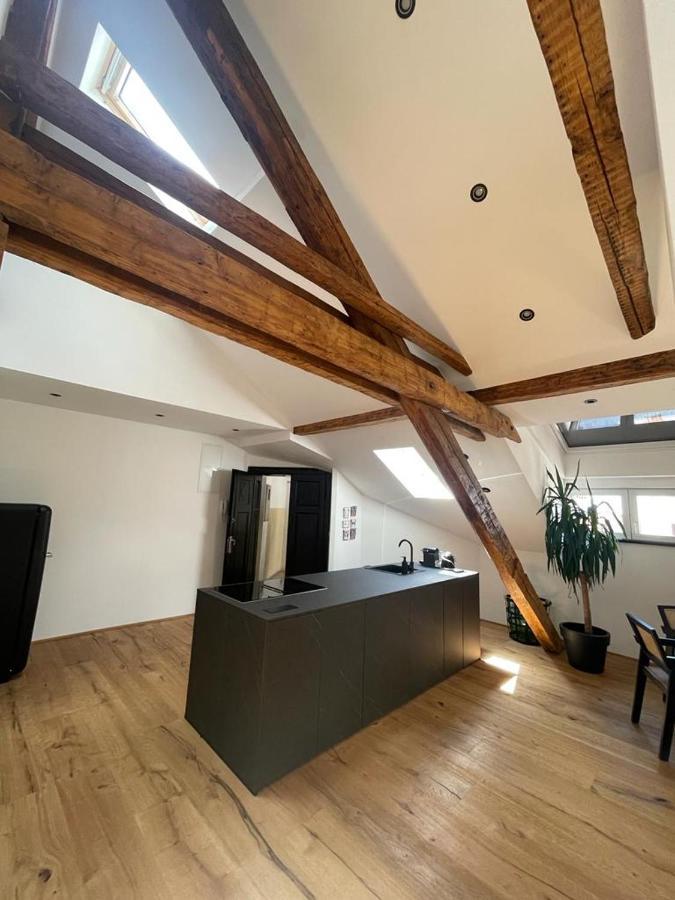 Split Rooftop Loft ภายนอก รูปภาพ